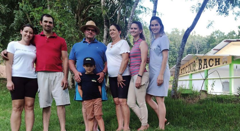 Família do Paraná aposta em capacitação e consegue construir o próprio laticínio