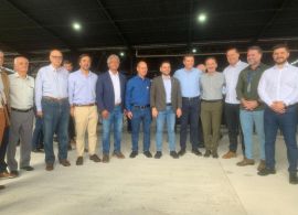 Fenasul Expoleite é lançada com foco nos desafios e avanços da cadeia leiteira